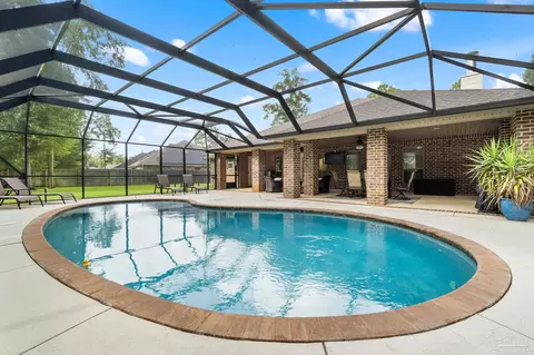 Exterior - 6111 Dollarweed Dr, Pace, FL 32571 photo 2 of 14