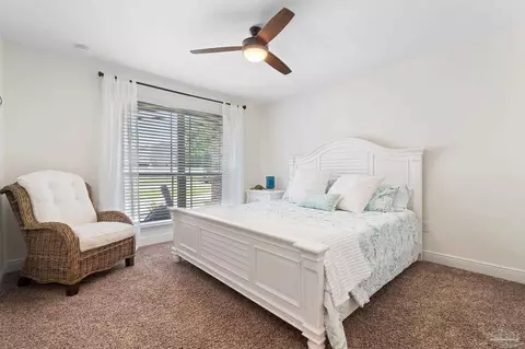 Bedroom - 6111 Dollarweed Dr, Pace, FL 32571 photo 6 of 7