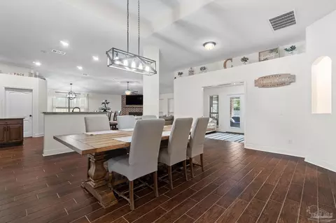 Dining - 6111 Dollarweed Dr, Pace, FL 32571 photo 3 of 4