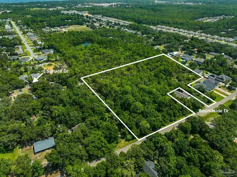 5364 Soundside Dr, Gulf Breeze, FL 32561
