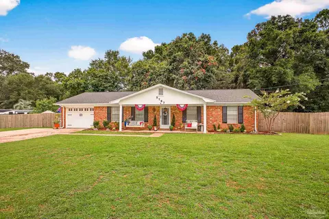 5783 Sunview Dr, Milton, FL 32570