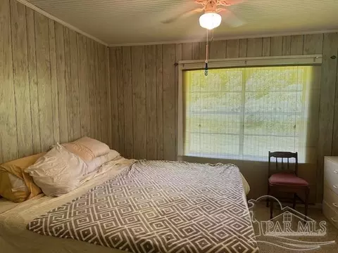 Bedroom - 3090 Hwy 4, Jay, FL 32565 photo 1 of 7