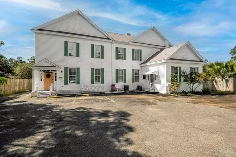 902 E Blount St, Pensacola, FL 32503