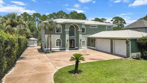 7902 Sleepy Bay Blvd, Navarre, FL 32566
