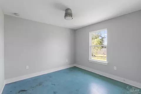 Bedroom - 2116 Lewis Rd, Milton, FL 32570 photo 2 of 3