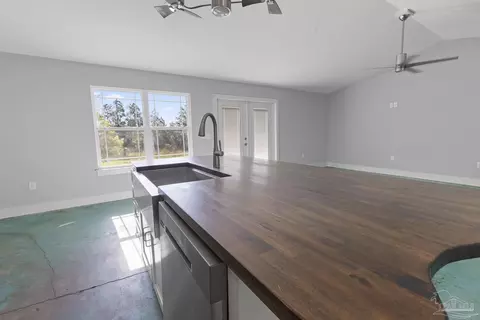 Kitchen - 2116 Lewis Rd, Milton, FL 32570 photo 2 of 2