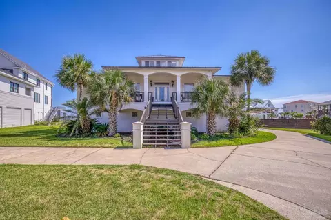 525 Windrose Cir, Pensacola, FL 32507