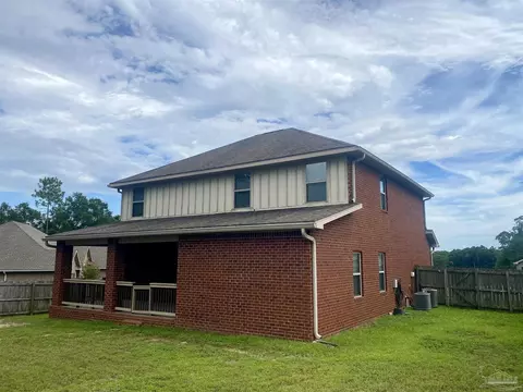 Exterior - 5979 Rustic Ridge Cir, Milton, FL 32570 photo 8 of 9