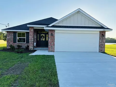 7933 Twin Lake Dr, Milton, FL 32583