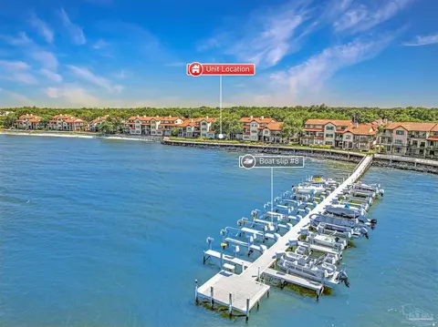 80 Baybridge Dr #B, Gulf Breeze, FL 32561
