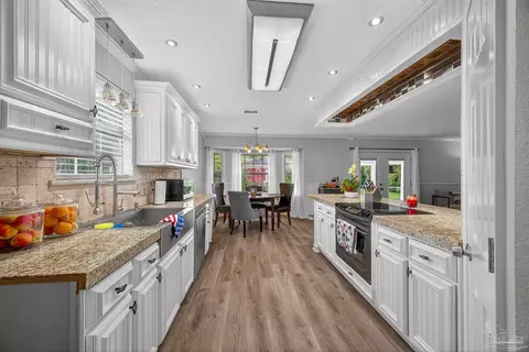 210 Clearfield Dr, Cantonment, FL 32533 photo 17