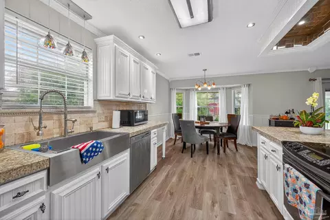 210 Clearfield Dr, Cantonment, FL 32533 photo 15