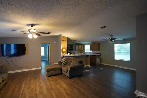 3744 Legend Creek Dr, Pace, FL 32571 photo 4