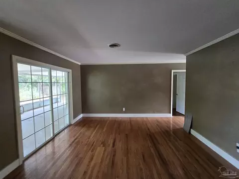Living - 5365 Overbrook Dr, Milton, FL 32570 photo 2 of 2