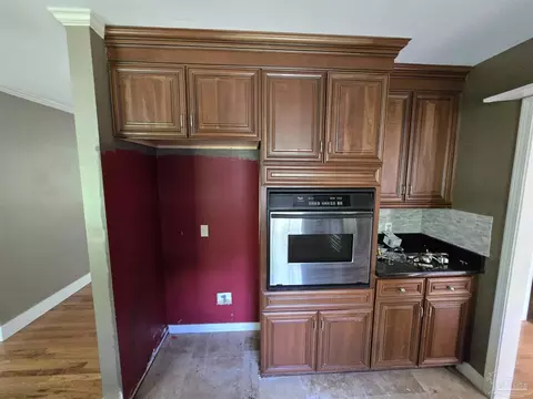 Kitchen - 5365 Overbrook Dr, Milton, FL 32570 photo 2 of 2
