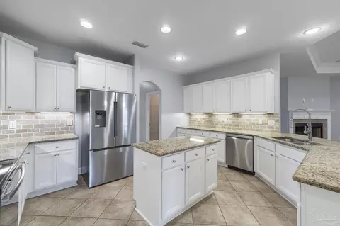 4857 Dupont Cir, Pace, FL 32571 photo 9
