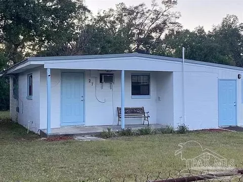 27 Cloverland Ct, Pensacola, FL 32505