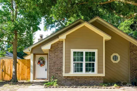 7545 Southpointe Pl, Pensacola, FL 32514