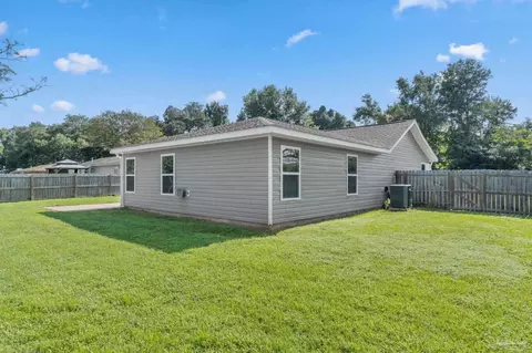 Exterior - 4225 Willow St, Pace, FL 32571 photo 4 of 7