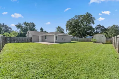 Exterior - 4225 Willow St, Pace, FL 32571 photo 5 of 7