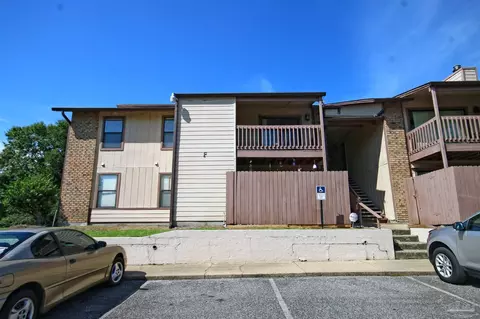2303 W Michigan Ave #F-5, Pensacola, FL 32526