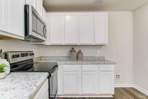6365 Firefly Dr, Milton, FL 32583 photo 5