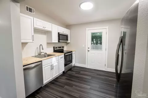 Kitchen - 426 Forrest St, Cantonment, FL 32533 photo 1 of 3