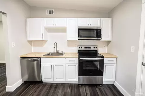 Kitchen - 426 Forrest St, Cantonment, FL 32533 photo 3 of 3