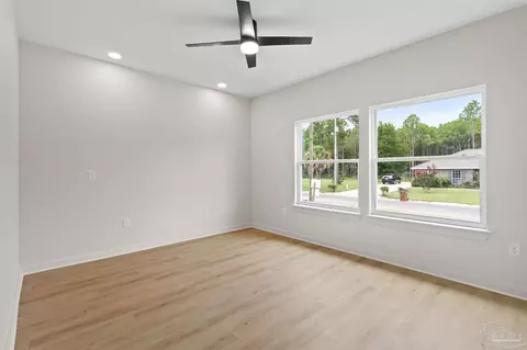 Living - 5689 Farrel Way, Milton, FL 32583 photo 8 of 9