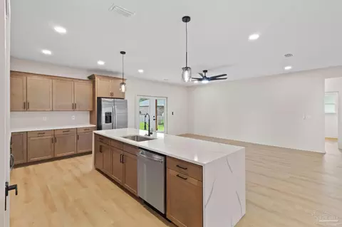Kitchen - 5689 Farrel Way, Milton, FL 32583 photo 3 of 6