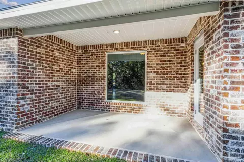 Exterior - 4621 Carl Booker Rd, Milton, FL 32583 photo 4 of 8