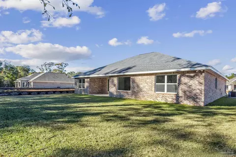 Exterior - 4621 Carl Booker Rd, Milton, FL 32583 photo 6 of 8