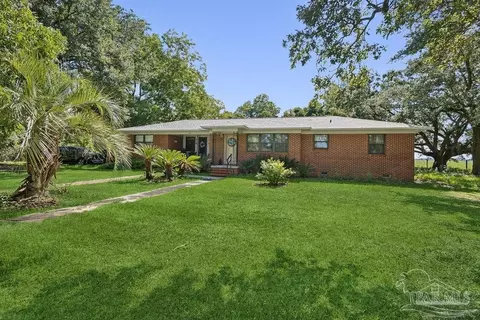 8806 Hwy 89, Milton, FL 32570