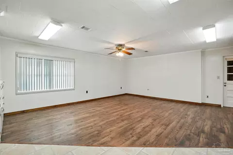 Living - 4627 Spring St, Jay, FL 32565 photo 5 of 6