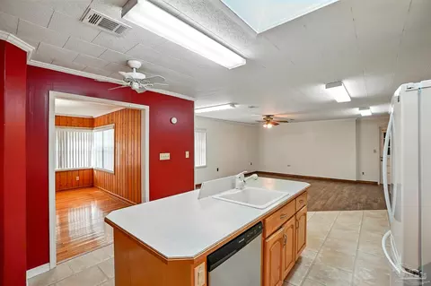 Kitchen - 4627 Spring St, Jay, FL 32565 photo 5 of 5