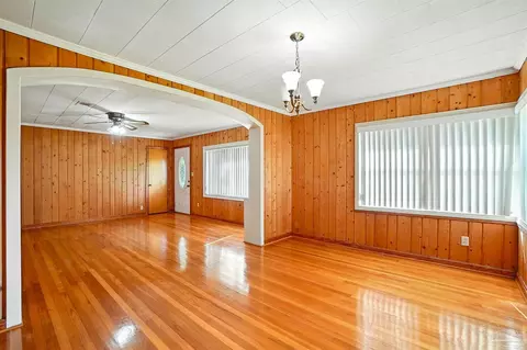 Living - 4627 Spring St, Jay, FL 32565 photo 2 of 6