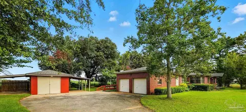 Exterior - 4627 Spring St, Jay, FL 32565 photo 3 of 13