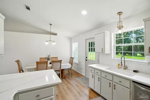 5457 Windham Rd, Milton, FL 32570 photo 12