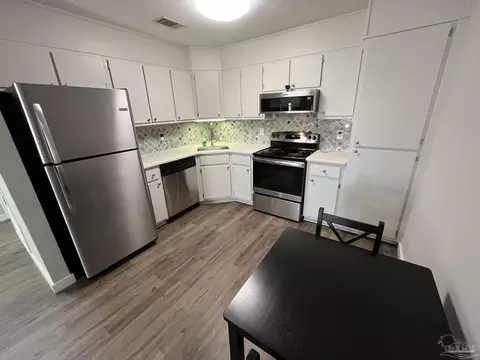 1271 Redwood Ln #230 E, Gulf Breeze, FL 32563