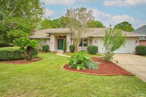 1338 Tour Dr, Gulf Breeze, FL 32563