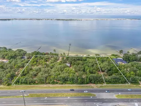 9751 Us Hwy 98, Navarre, FL 32566