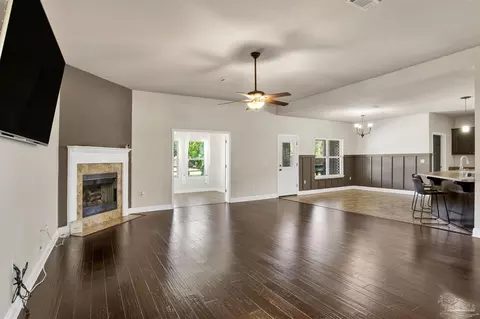 9177 Iron Gate Blvd, Milton, FL 32570 photo 14
