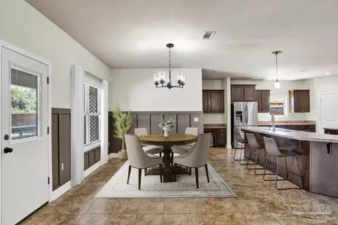 9177 Iron Gate Blvd, Milton, FL 32570 photo 5
