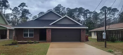 2971 N 11th Ave, Milton, FL 32583