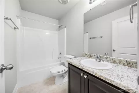 Bath - 2627 Piddlin Ln, Jay, FL 32565 photo 3 of 4