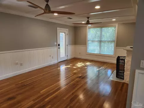 Living - 2001 E Maxwell St, Pensacola, FL 32503 photo 1 of 2