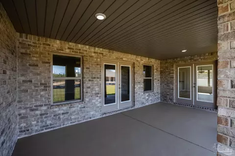 Exterior - 5152 Emmaline Ln, Milton, FL 32570 photo 4 of 5