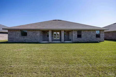 Exterior - 5152 Emmaline Ln, Milton, FL 32570 photo 3 of 5