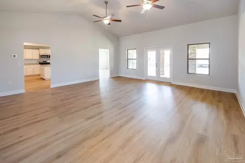 Living - 5152 Emmaline Ln, Milton, FL 32570 photo 5 of 6