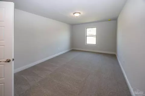 Bedroom - 5152 Emmaline Ln, Milton, FL 32570 photo 4 of 7